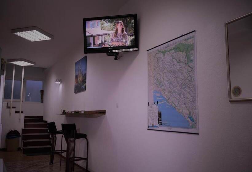 هاستل Kingdom Rooms Visoko