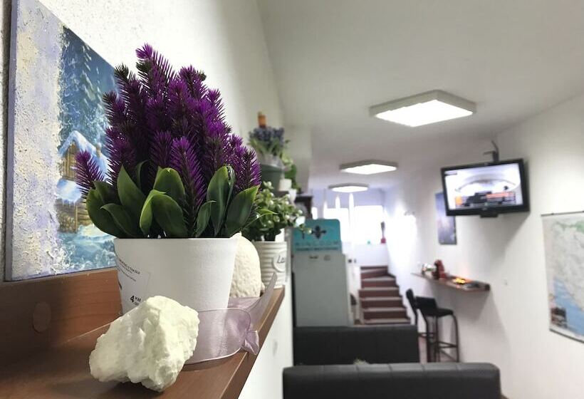 هاستل Kingdom Rooms Visoko