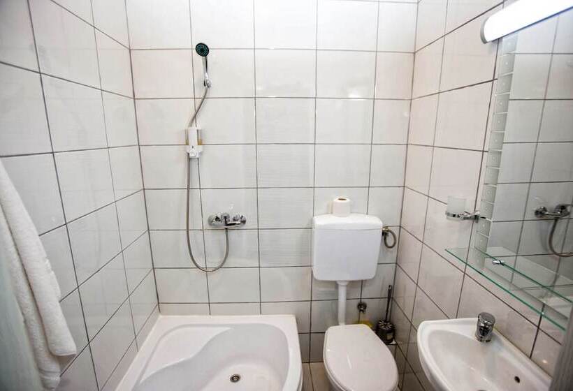 هاستل Kingdom Rooms Visoko