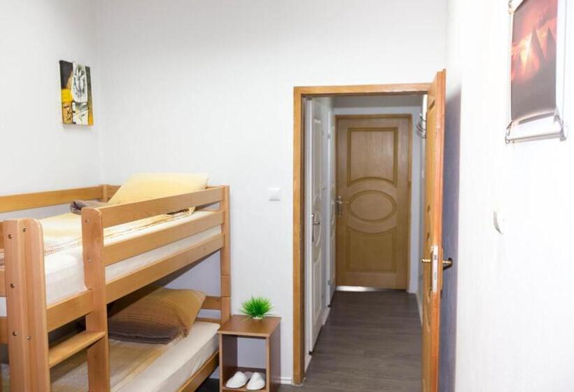 هاستل Kingdom Rooms Visoko