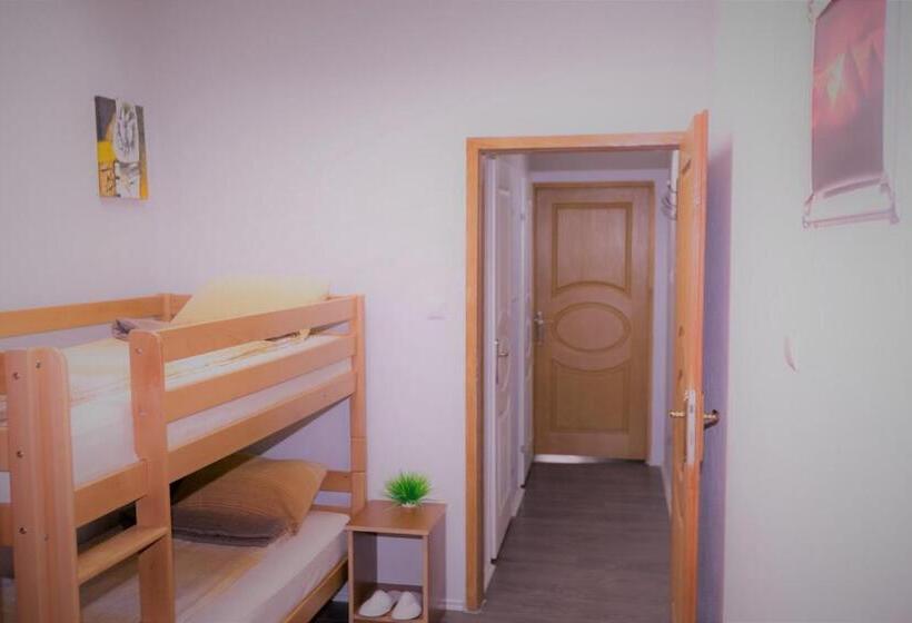 هاستل Kingdom Rooms Visoko