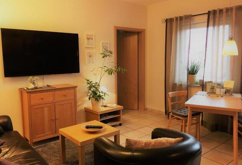 فندق صغير Landhaus Apartments