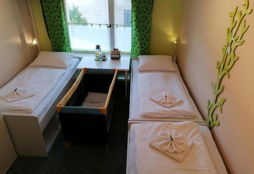 ユースホステル Märkische Traube Idyllisches Gästehaus Für Selbsversorger