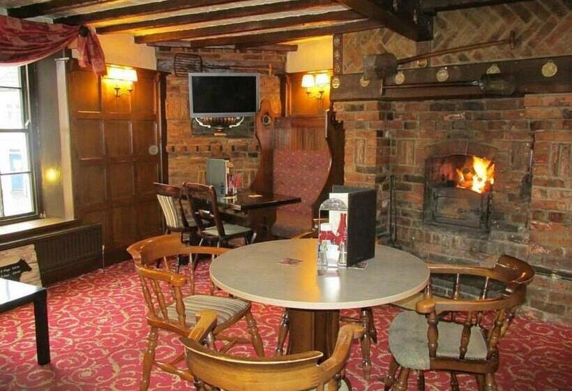ユースホステル Red Lion Coaching Inn