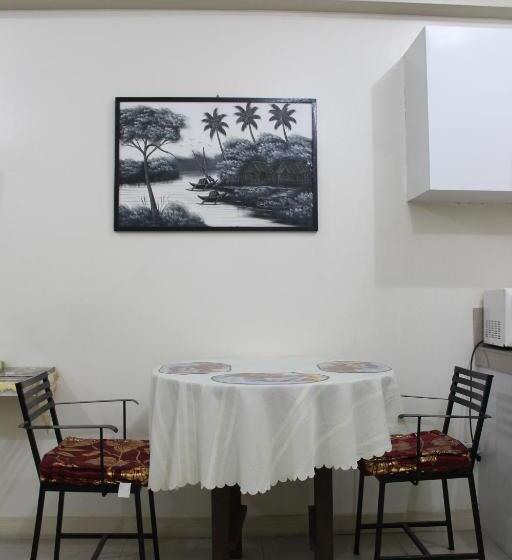 旅馆 Residencia San Vicente   Pasay  Budget