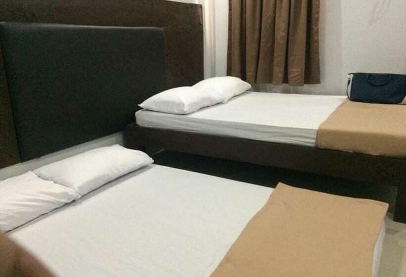 هاستل Westcourt Inn