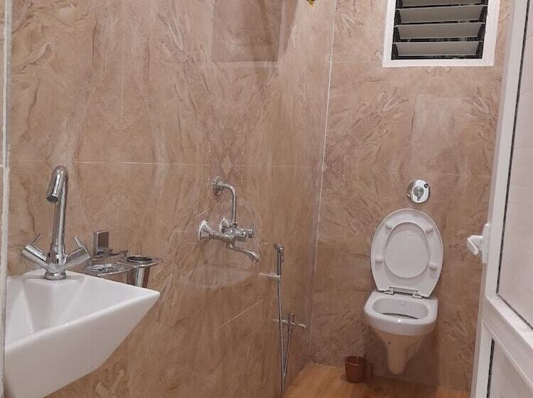 The Ashoka Resort & Banquets