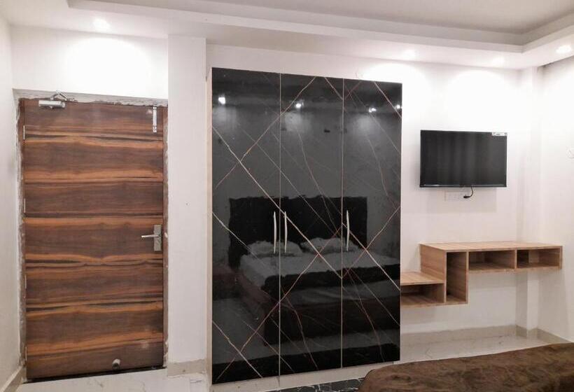 The Ashoka Resort & Banquets