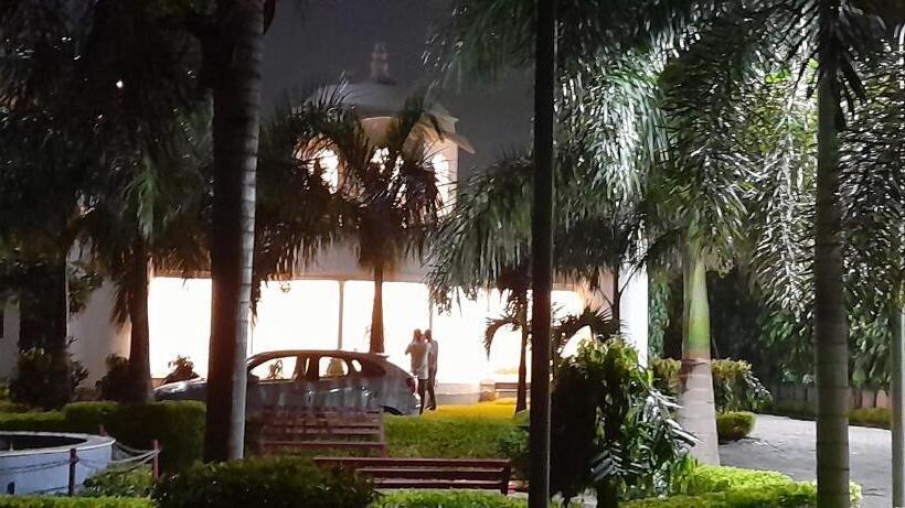 The Ashoka Resort & Banquets