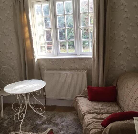 住宿加早餐 Hurstbourne