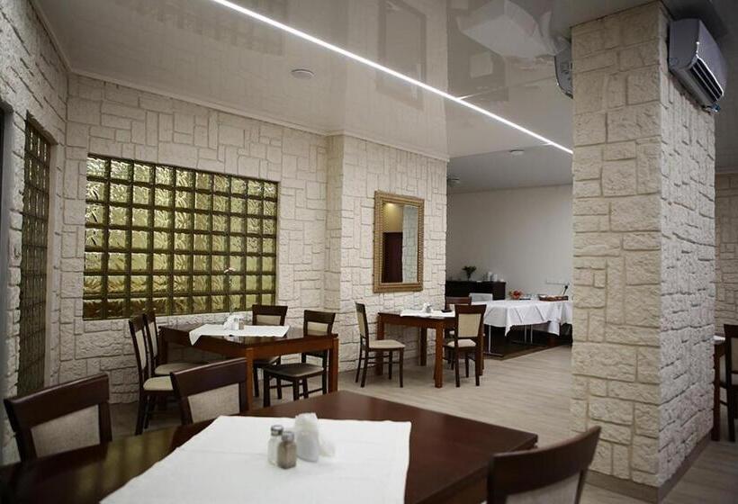 تختخواب و صبحانه Izabella