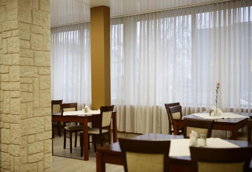 تختخواب و صبحانه Izabella