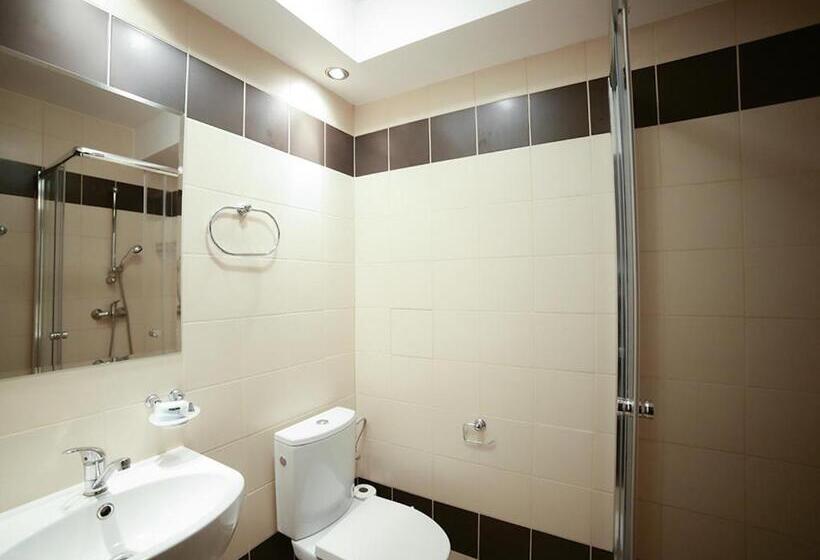 تختخواب و صبحانه Izabella