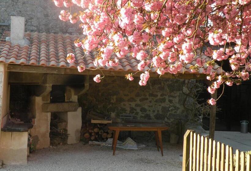 민박 La Raymondiere