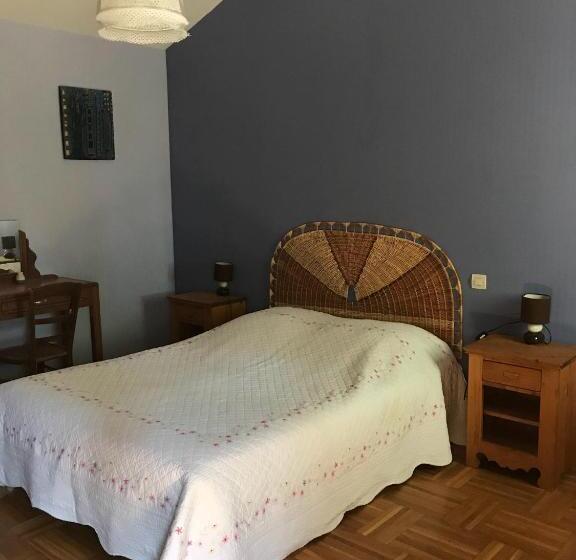 민박 La Raymondiere