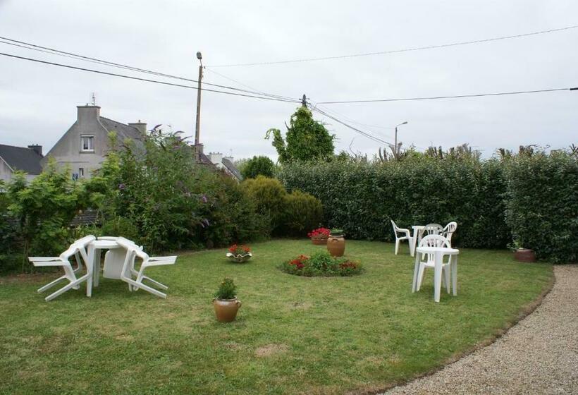 مبيت وإفطار Lantrennou