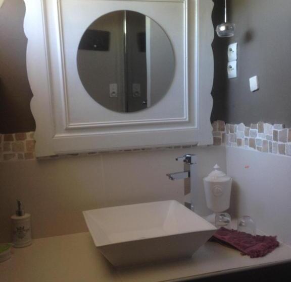 مبيت وإفطار Le Jardin Adele