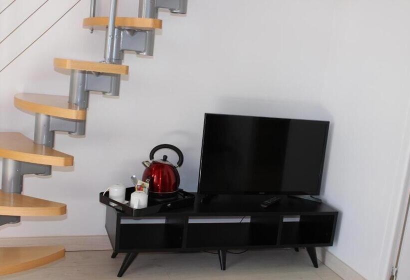 مبيت وإفطار Le Mas De Roux Chambres D Hotes