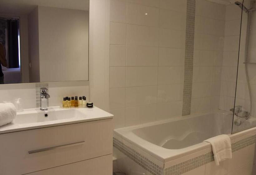 مبيت وإفطار Le Mas De Roux Chambres D Hotes