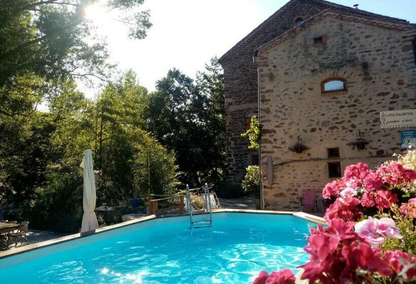 ベッドアンドブレックファースト Le Moulin Du Bateau