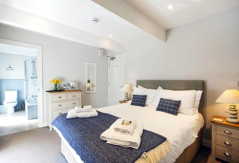 住宿加早餐  Plume Of Feathers