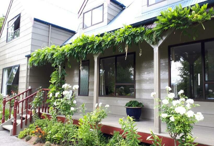 Bed and Breakfast Rangaroa Heights