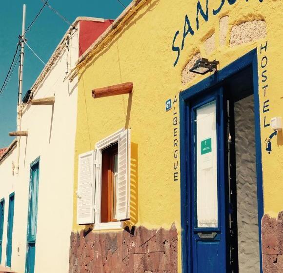 تختخواب و صبحانه Sansofi Guesthouse