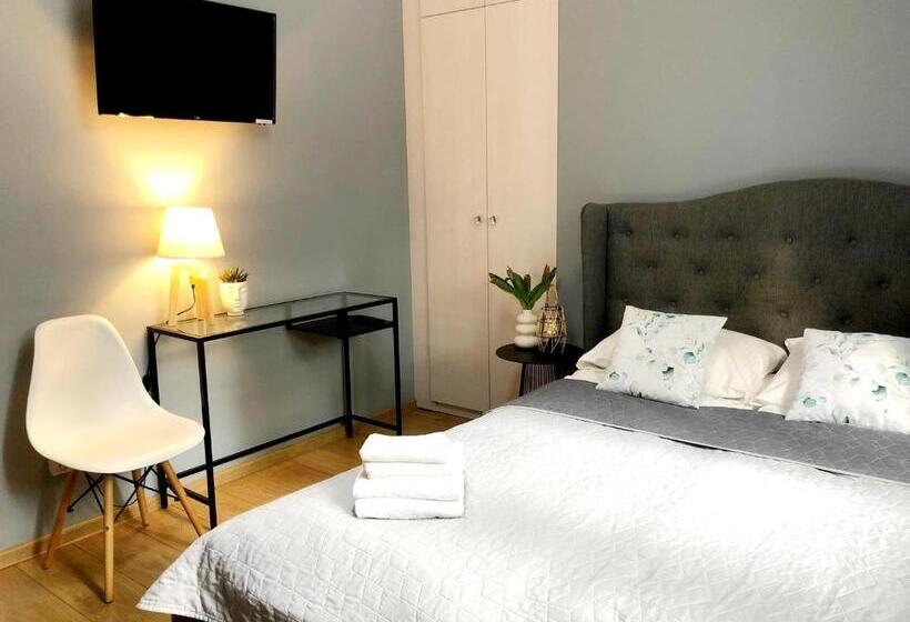 민박 Saskia Dwór & Spa Willa Z Podgrzewanym Basenem