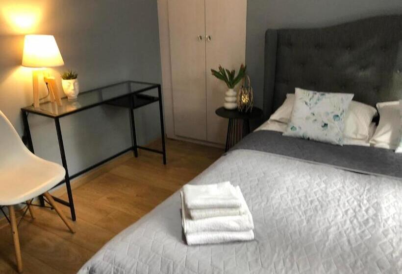 민박 Saskia Dwór & Spa Willa Z Podgrzewanym Basenem