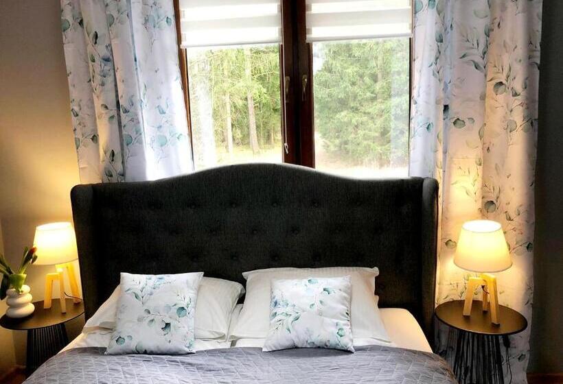 민박 Saskia Dwór & Spa Willa Z Podgrzewanym Basenem