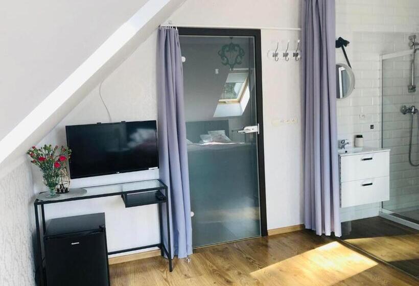 민박 Saskia Dwór & Spa Willa Z Podgrzewanym Basenem