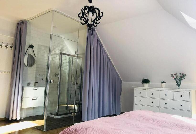 민박 Saskia Dwór & Spa Willa Z Podgrzewanym Basenem