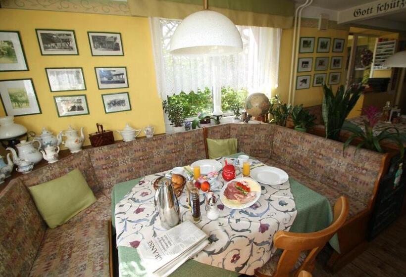 ベッドアンドブレックファースト Teschendorfer Landgasthof