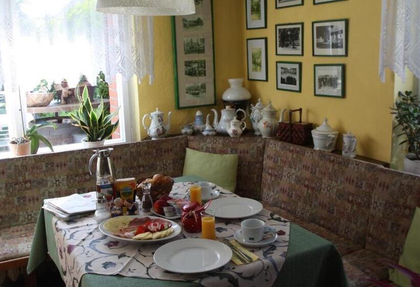 ベッドアンドブレックファースト Teschendorfer Landgasthof