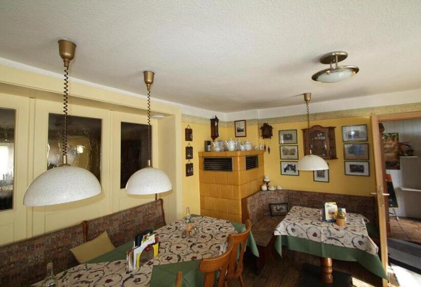 ベッドアンドブレックファースト Teschendorfer Landgasthof