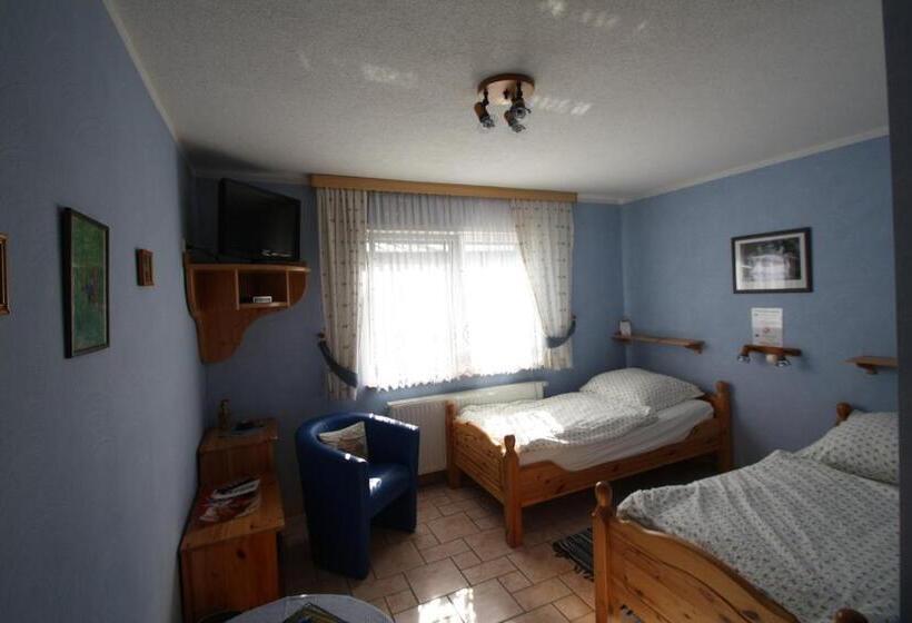 ベッドアンドブレックファースト Teschendorfer Landgasthof