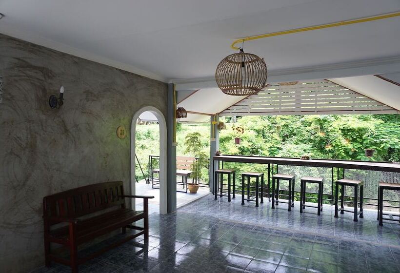 住宿加早餐  Thansila Resort