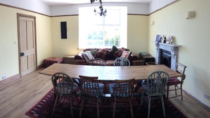 Bed and Breakfast Treganoon House, Lanlivery