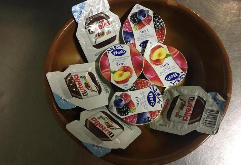 تختخواب و صبحانه Un Passo Dal Cielo