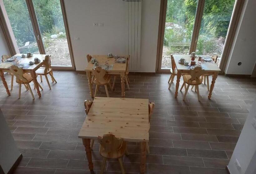 تختخواب و صبحانه Un Passo Dal Cielo