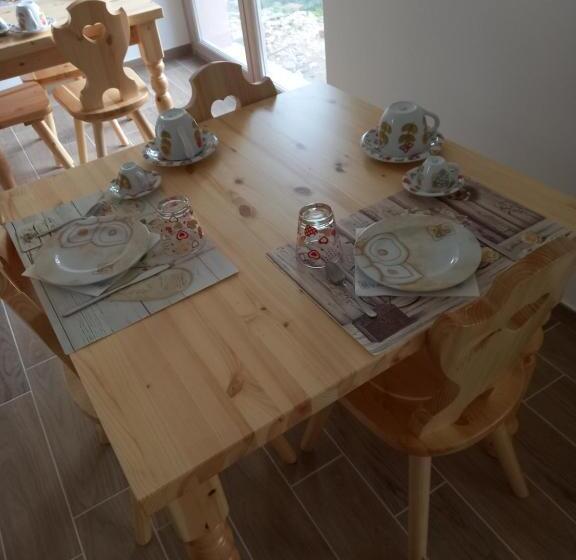 تختخواب و صبحانه Un Passo Dal Cielo