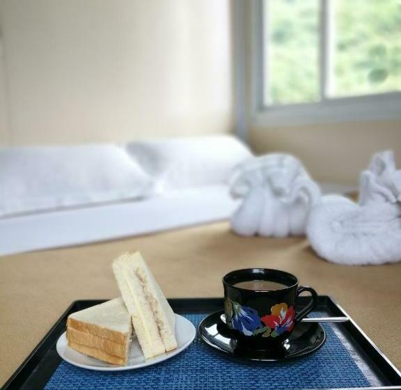 By The Sea Hotel Bulalacao