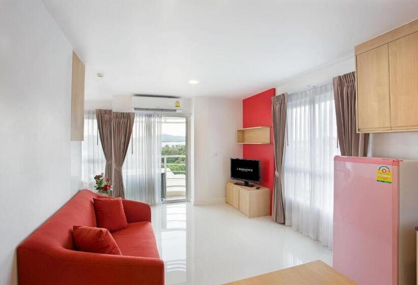 C House & Residence Hotel Amata City