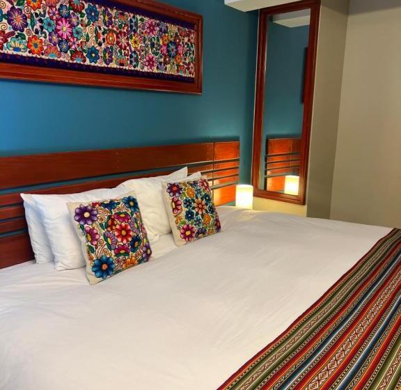 Chinchero Boutique Hotel & Tours