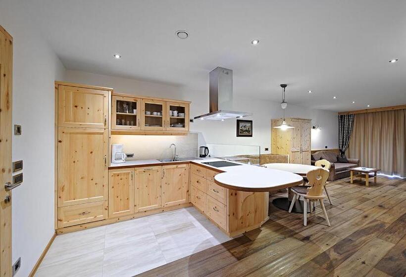 Garni Residence Soraiser