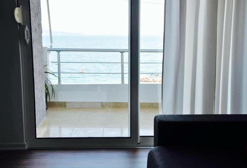 Hard Rock Apartments