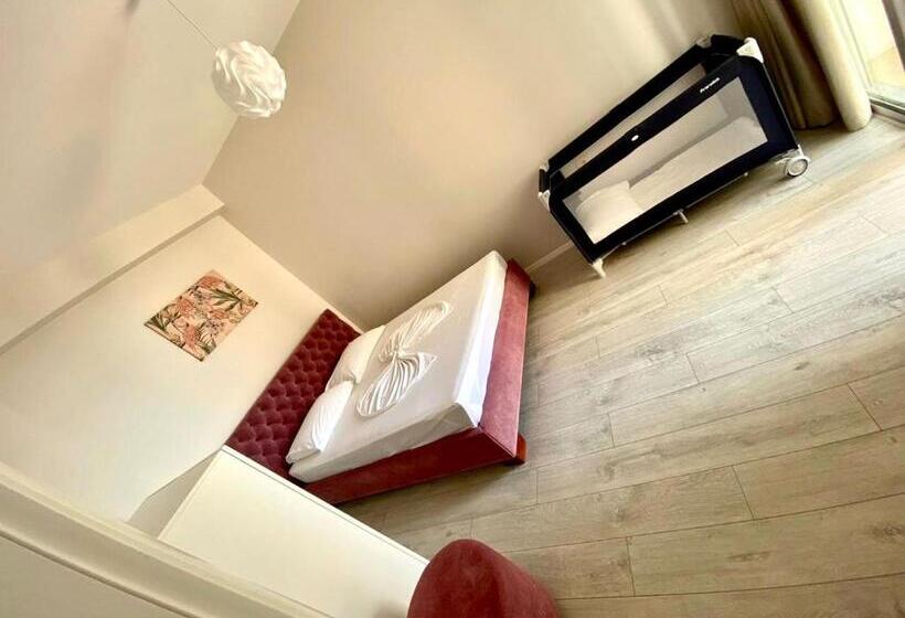 Hard Rock Apartments