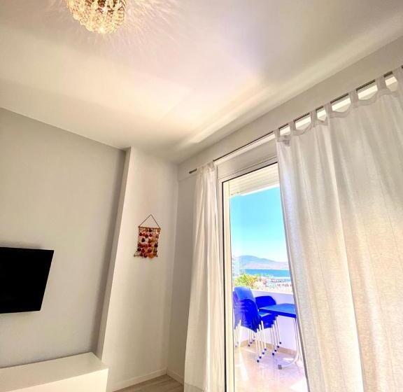 Hard Rock Apartments