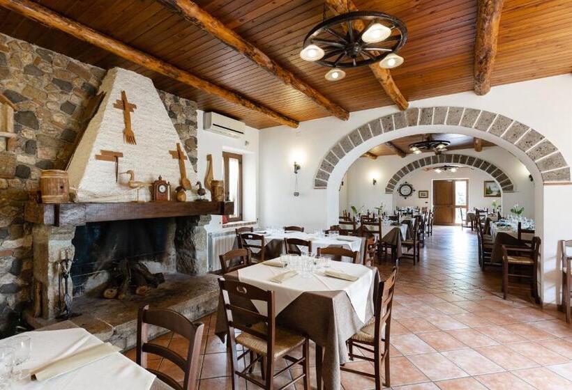 فندق Agriturismo Le Ghiandaie