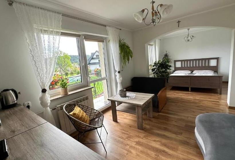 فندق Agroturystyka Pod Modrzewiem   Babia Góra